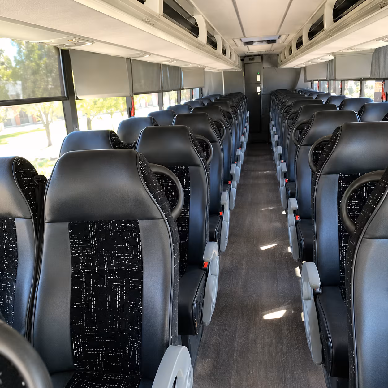 charter buses for corporate events at kissimmee resort venues