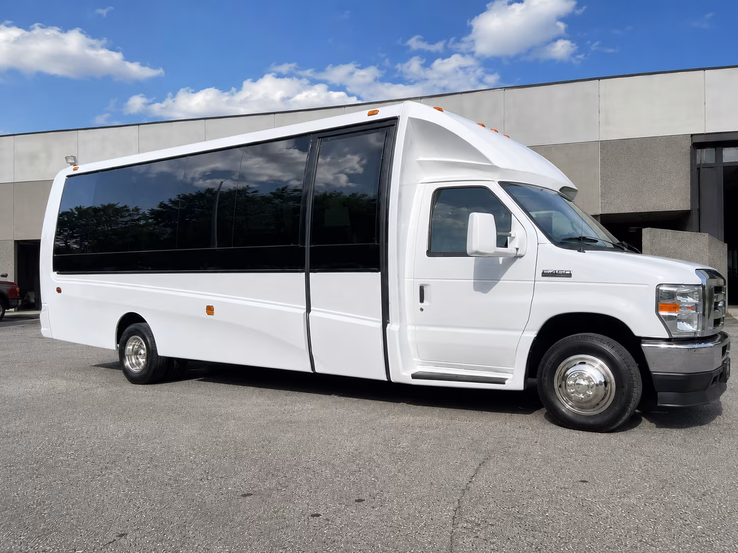 convention and conference bus rentals serving kissimmee companies