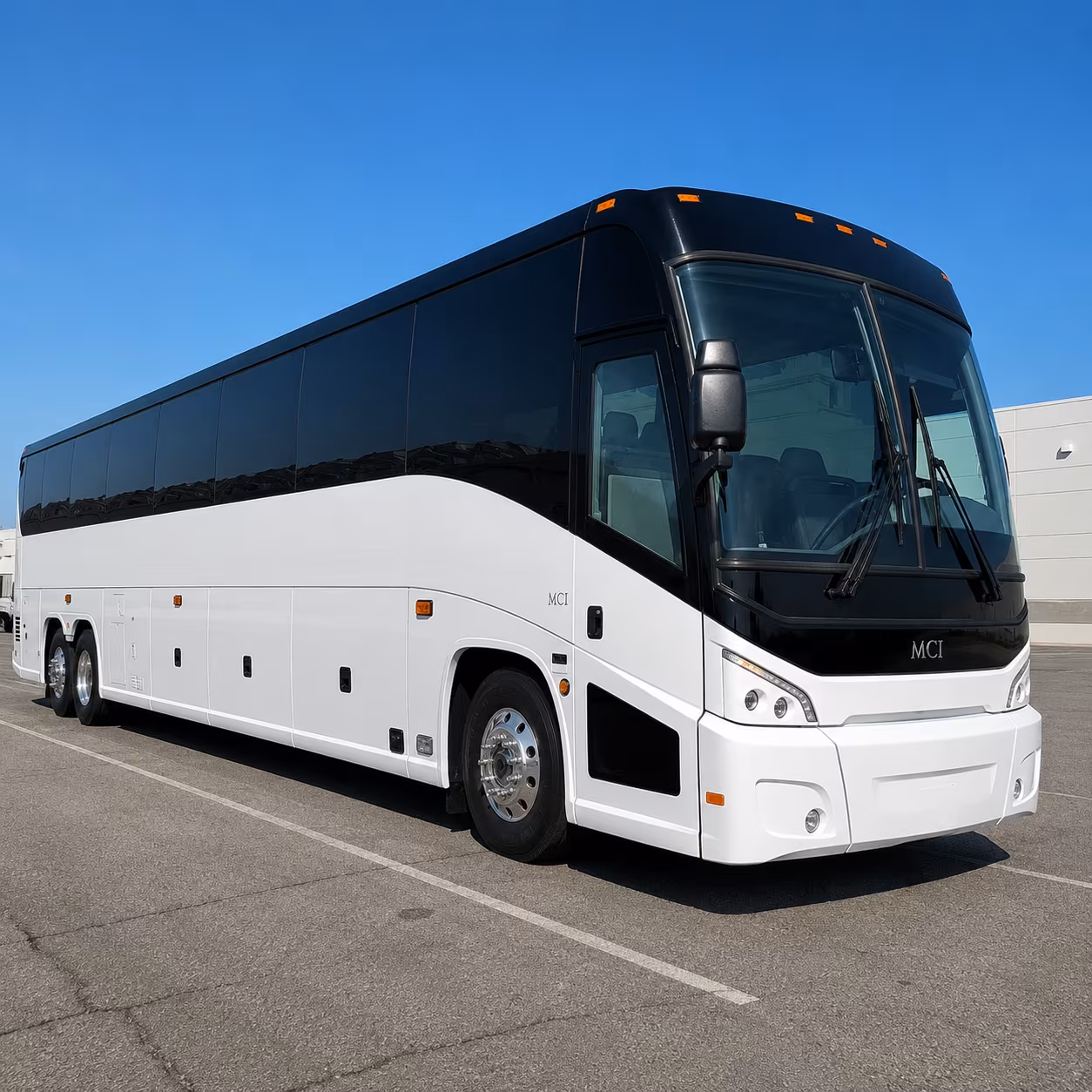 shuttle buses for kissimmee theme park and attraction employees